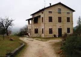 casa indipendente in vendita a Pollenza