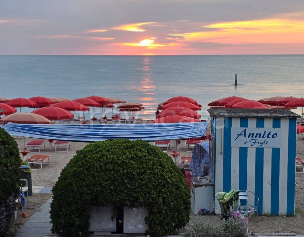 casa indipendente in vendita a Porto Recanati