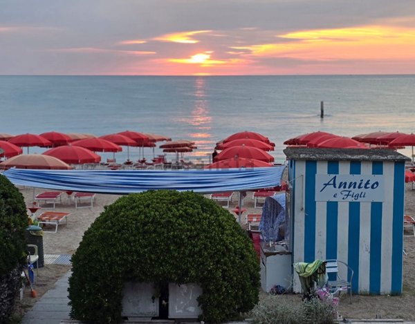casa indipendente in vendita a Porto Recanati
