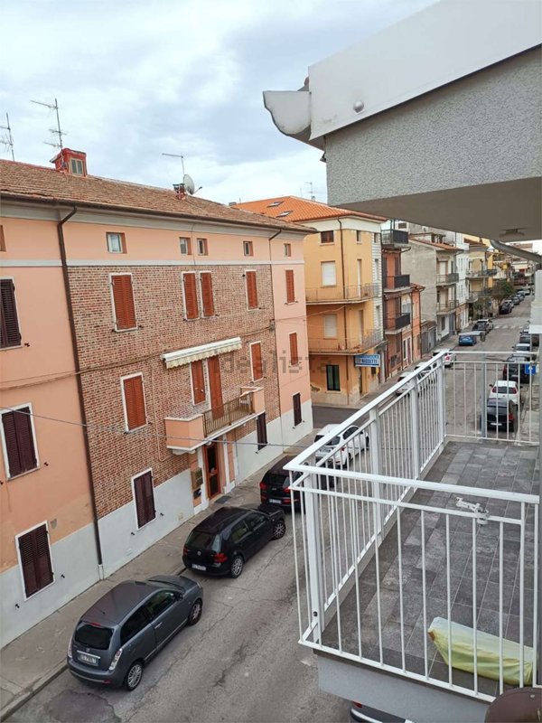 pentavano in vendita a Porto Recanati