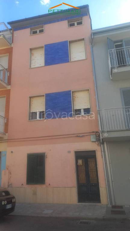 casa indipendente in vendita a Porto Recanati