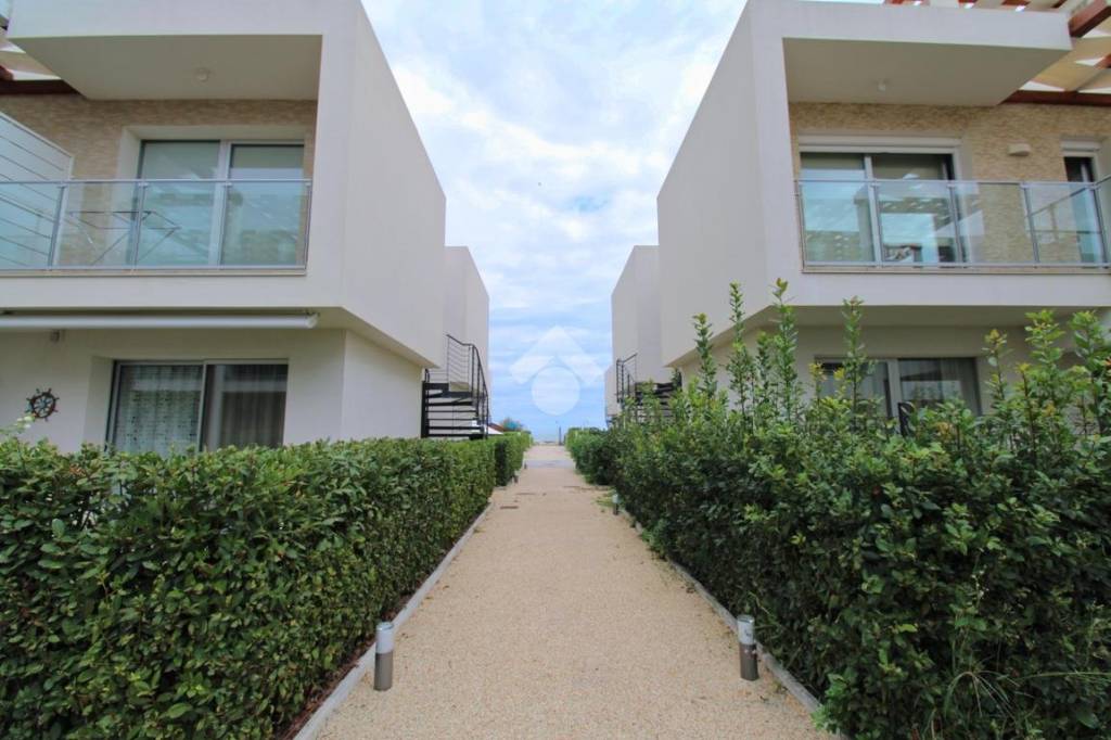 casa indipendente in vendita a Porto Recanati