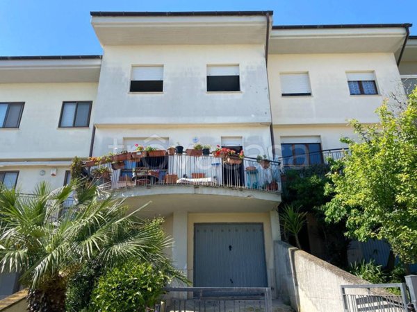 casa indipendente in vendita a Porto Recanati
