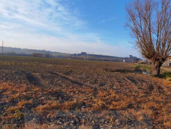 terreno edificabile in vendita a Porto Recanati