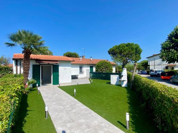 casa indipendente in vendita a Porto Recanati