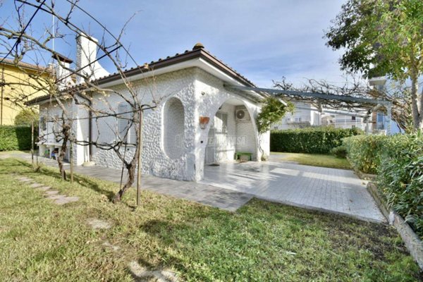 casa indipendente in vendita a Porto Recanati
