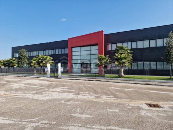 ufficio in vendita a Porto Recanati