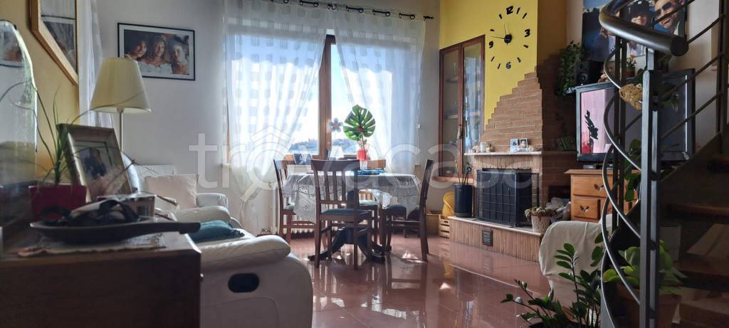 casa indipendente in vendita a Porto Recanati