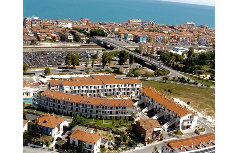 intera palazzina in vendita a Porto Recanati