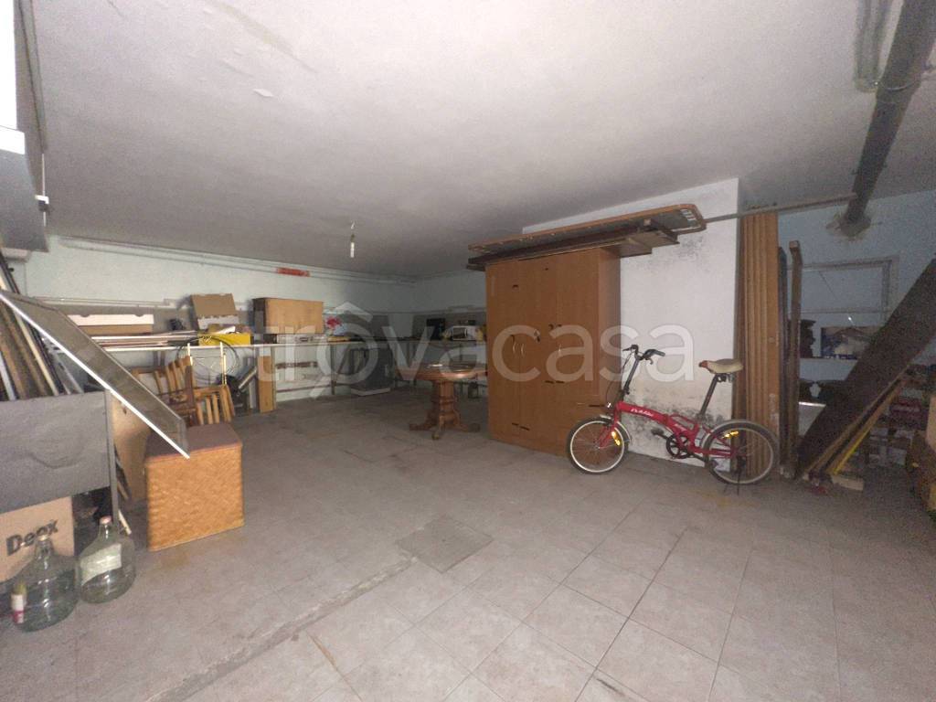 locale di sgombero in vendita a Porto Recanati