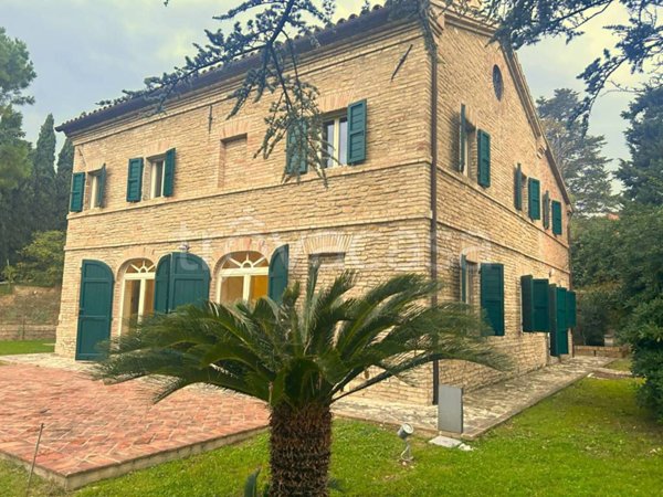 casa indipendente in vendita a Porto Recanati