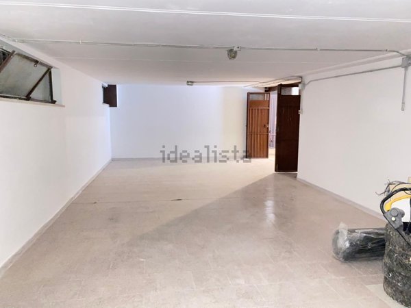 locale di sgombero in vendita a Porto Recanati