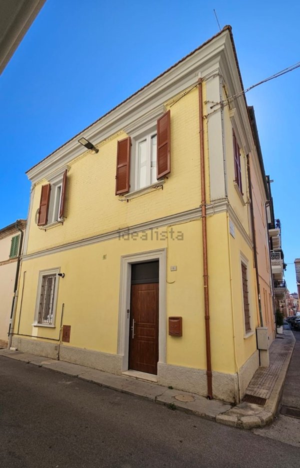 casa indipendente in vendita a Porto Recanati