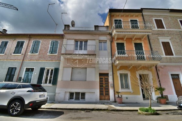 casa indipendente in vendita a Porto Recanati