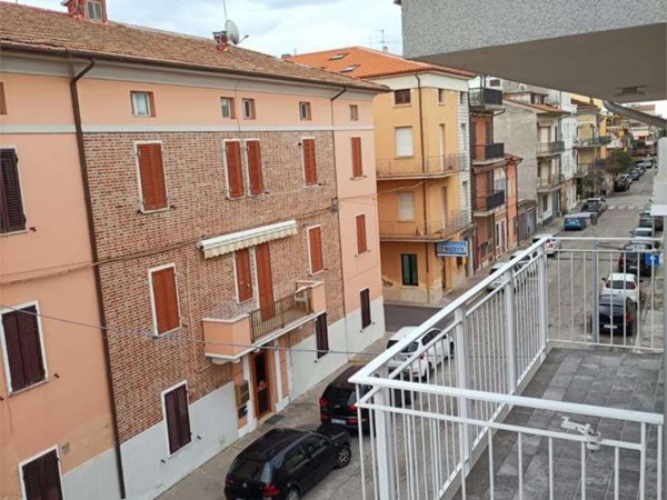 casa indipendente in vendita a Porto Recanati