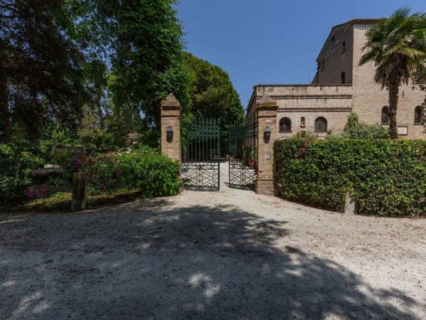 casa indipendente in vendita a Porto Recanati