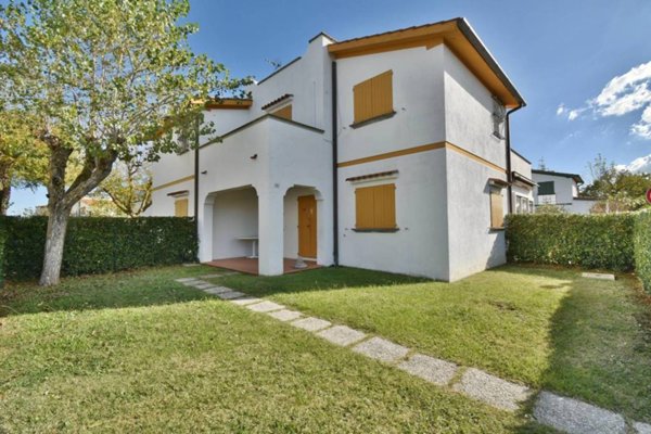 casa indipendente in vendita a Porto Recanati