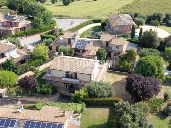 casa indipendente in vendita a Porto Recanati