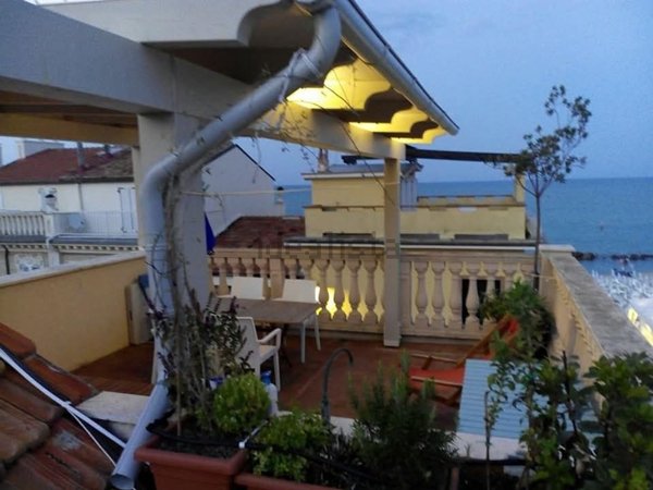 casa indipendente in vendita a Porto Recanati