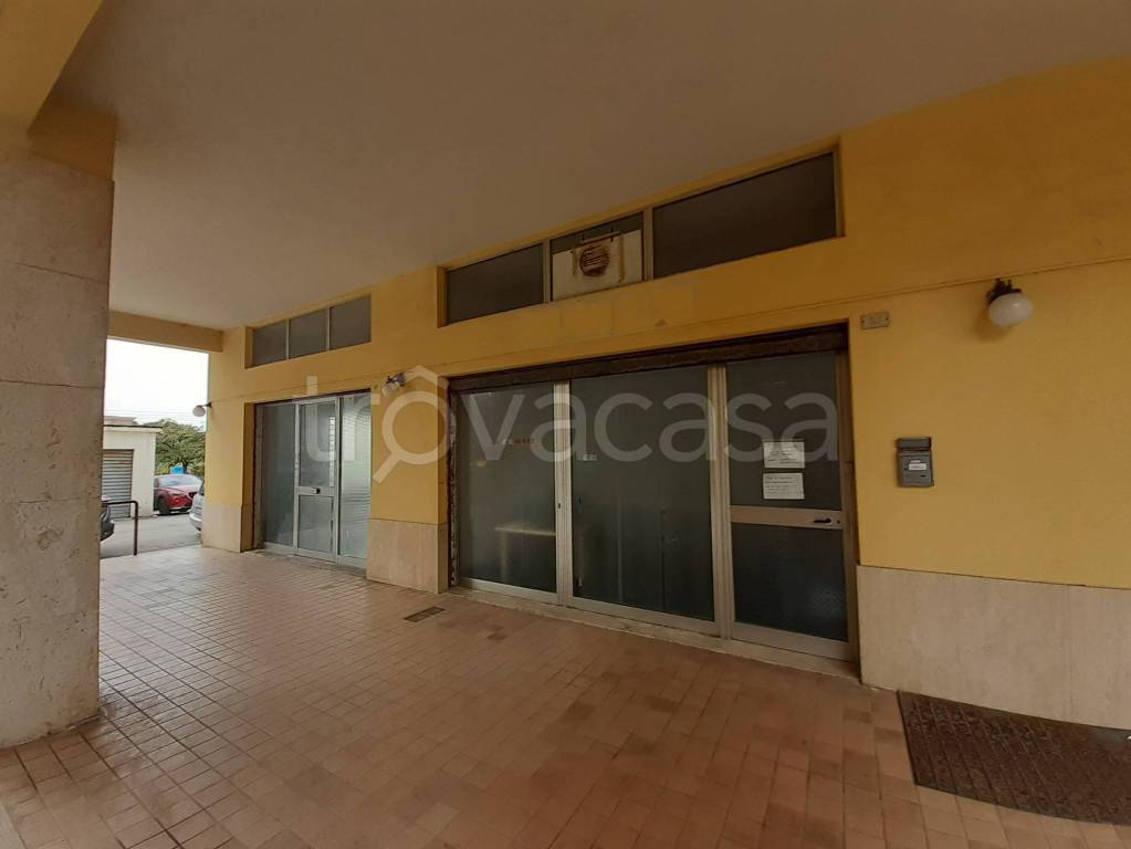 negozio in vendita a Porto Recanati