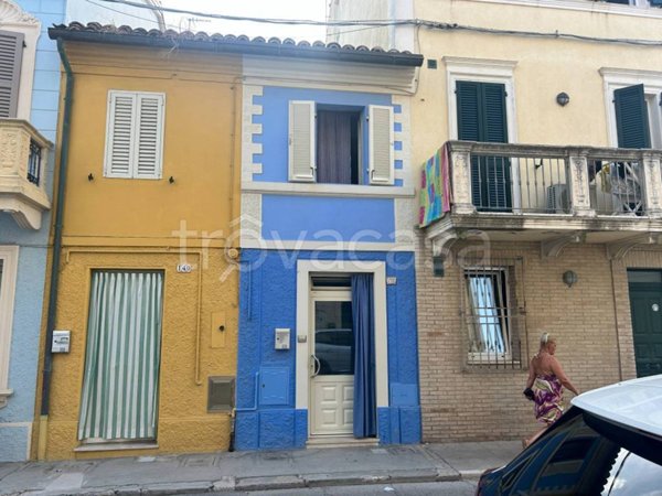 casa indipendente in vendita a Porto Recanati