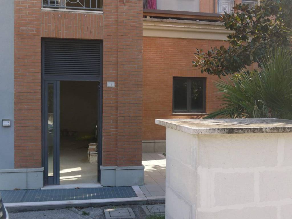 negozio in vendita a Porto Recanati