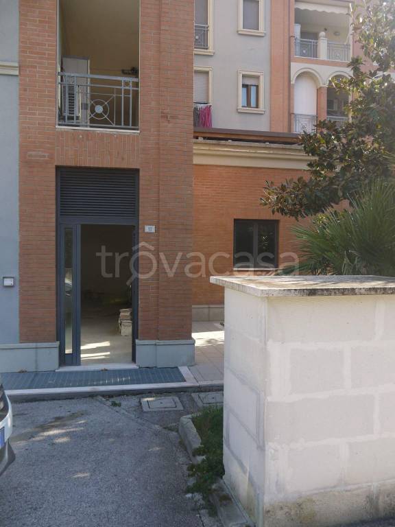 negozio in vendita a Porto Recanati