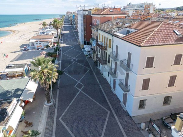 casa indipendente in vendita a Porto Recanati