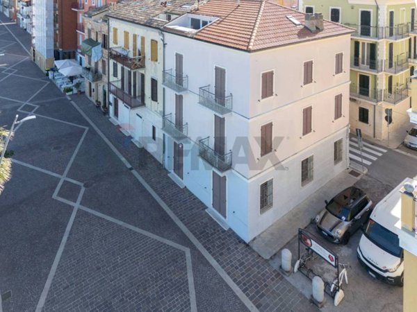 casa indipendente in vendita a Porto Recanati