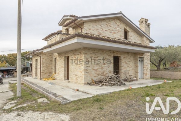 casa indipendente in vendita a Porto Recanati