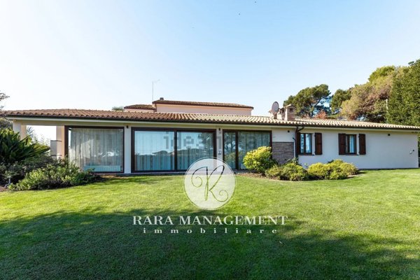 casa indipendente in vendita a Porto Recanati