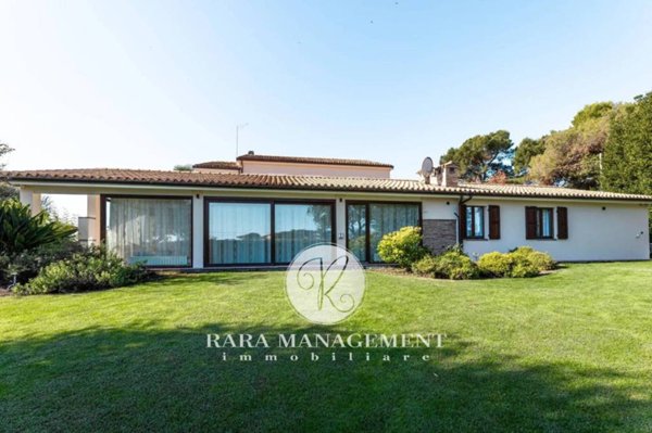 casa indipendente in vendita a Porto Recanati