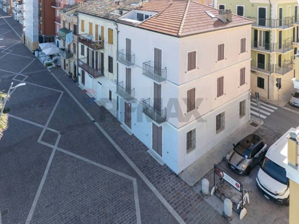 casa indipendente in vendita a Porto Recanati