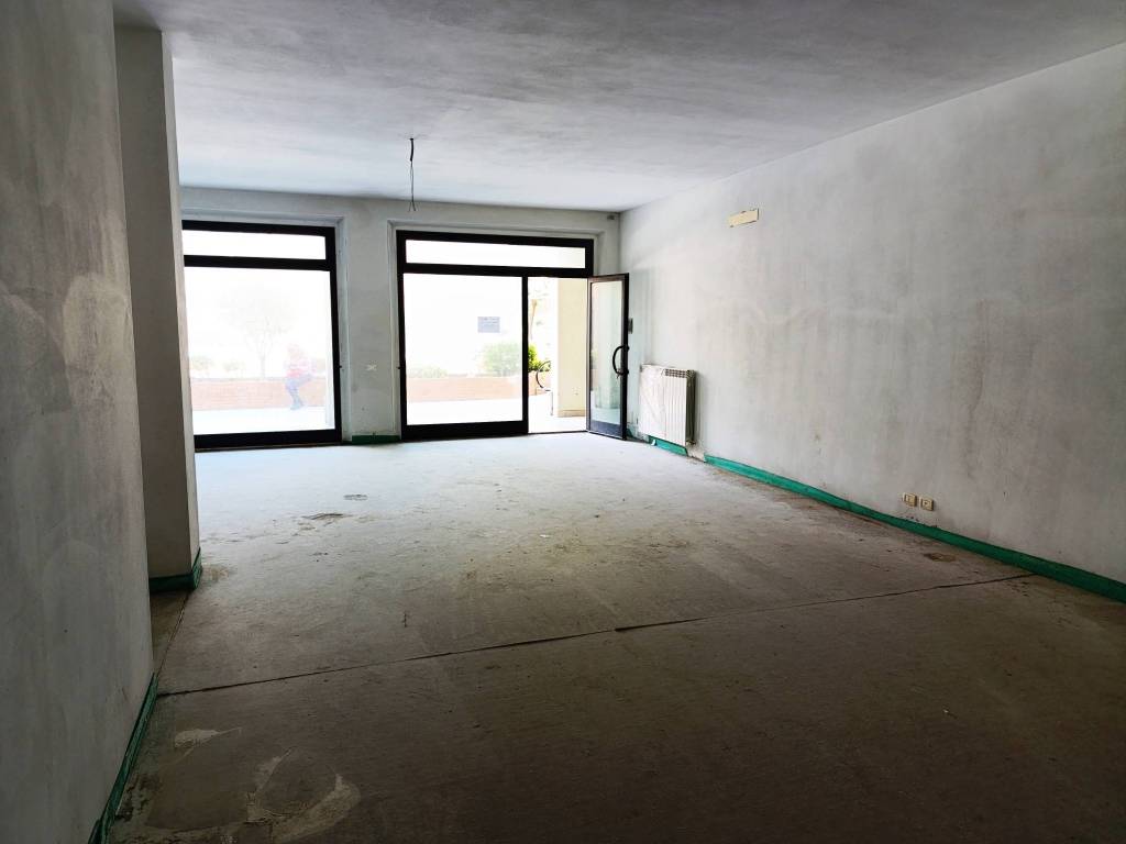 negozio in vendita a Porto Recanati