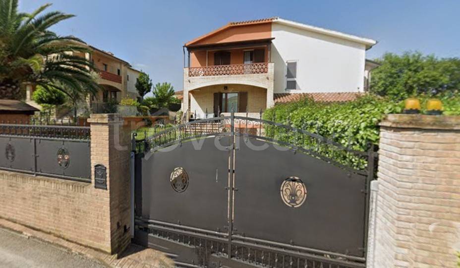 casa indipendente in vendita a Porto Recanati