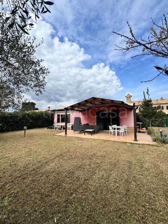 casa indipendente in vendita a Porto Recanati