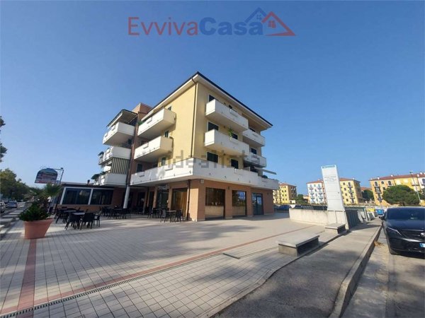 locale di sgombero in vendita a Porto Recanati