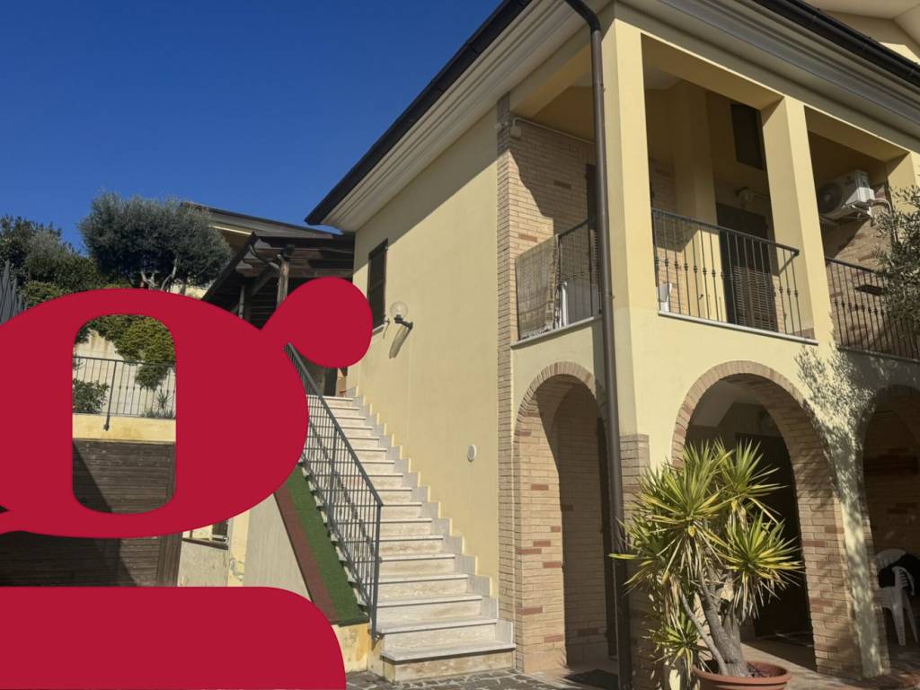 casa indipendente in vendita a Porto Recanati