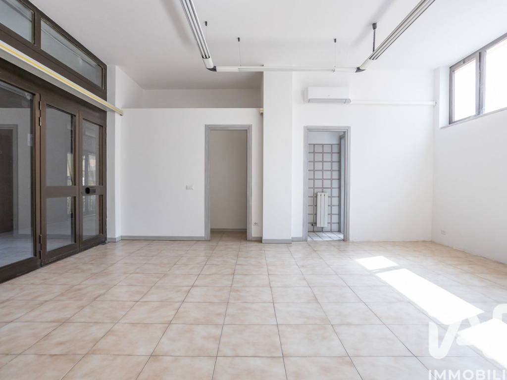 negozio in vendita a Porto Recanati