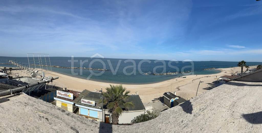 casa indipendente in vendita a Porto Recanati