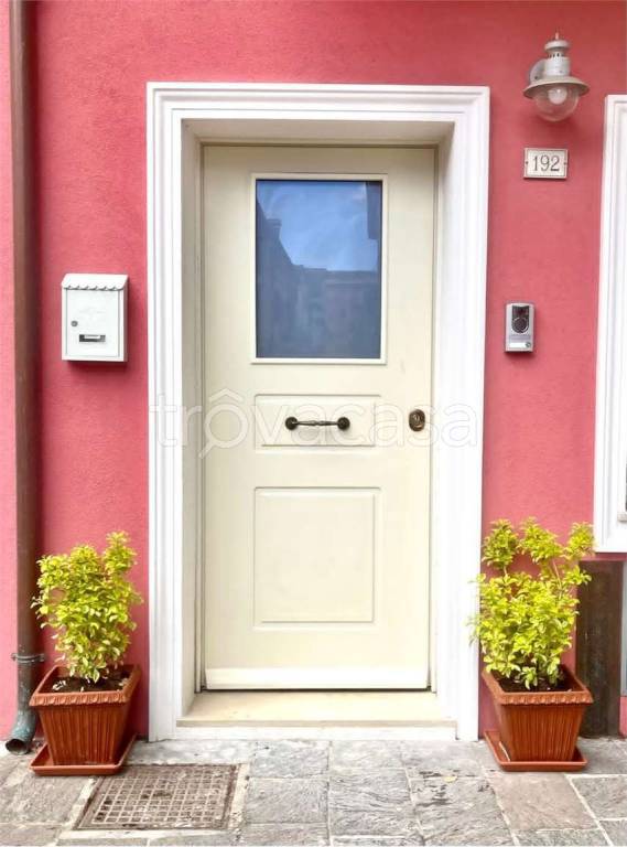 casa indipendente in vendita a Porto Recanati