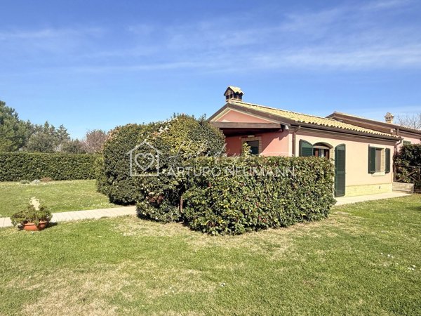 casa indipendente in vendita a Porto Recanati