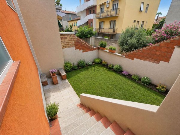 casa indipendente in vendita a Porto Recanati
