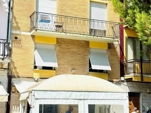 negozio in vendita a Porto Recanati
