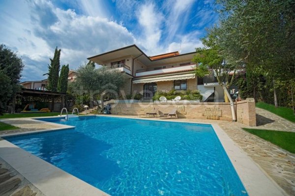 casa indipendente in vendita a Porto Recanati