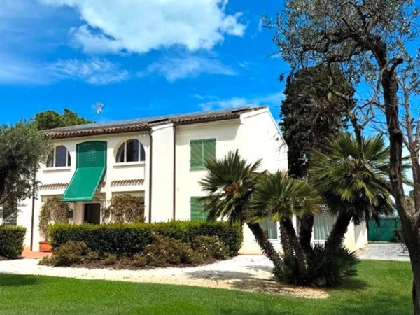 negozio in vendita a Porto Recanati