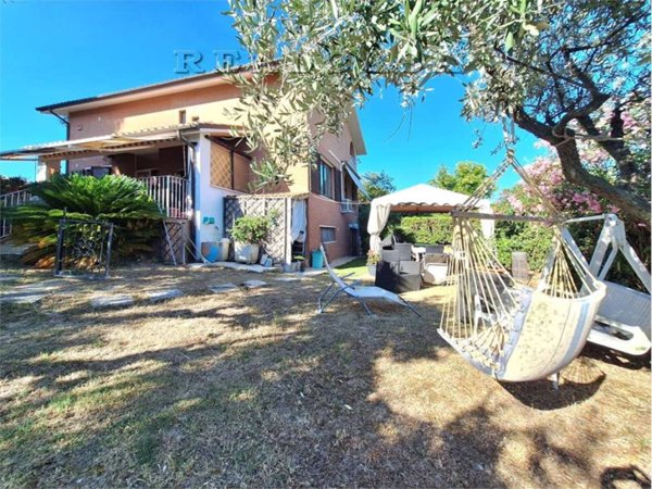 casa indipendente in vendita a Porto Recanati