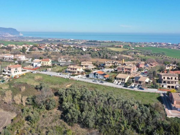 terreno agricolo in vendita a Porto Recanati