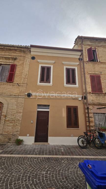 casa indipendente in vendita a Porto Recanati