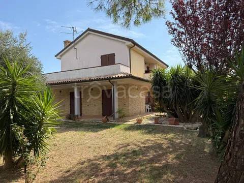 casa indipendente in vendita a Porto Recanati